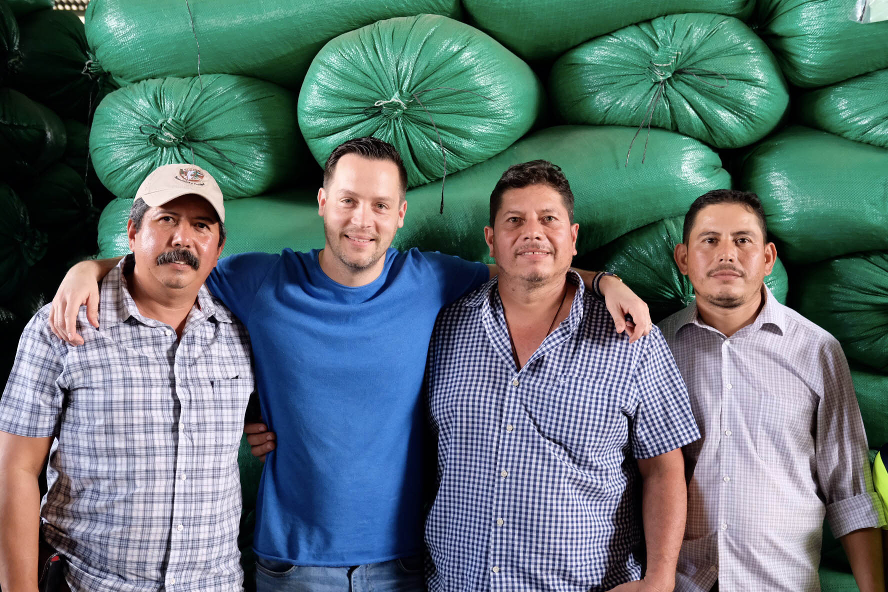 Fondation: La famille Canales & Saint-Henri micro torréfacteur|Foundation: The Canales family & Saint-Henri micro-roaster